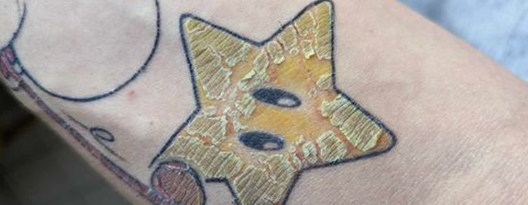 cicatrisation tatouage couleur tattoo tatoueur couleur strasbourg lignes + jaune croutes