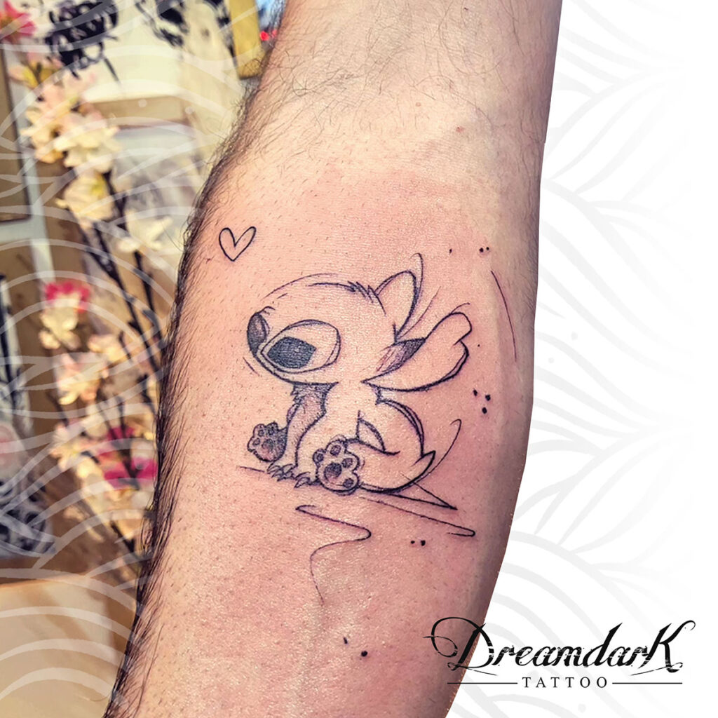 Tatoueuse Fine Line Strasbourg disney