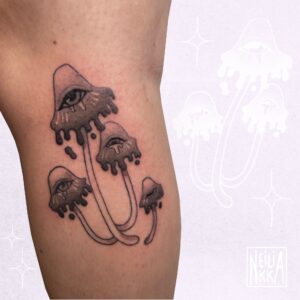 Tatoueuse strasbourg blackwork manga Neilikka champignon