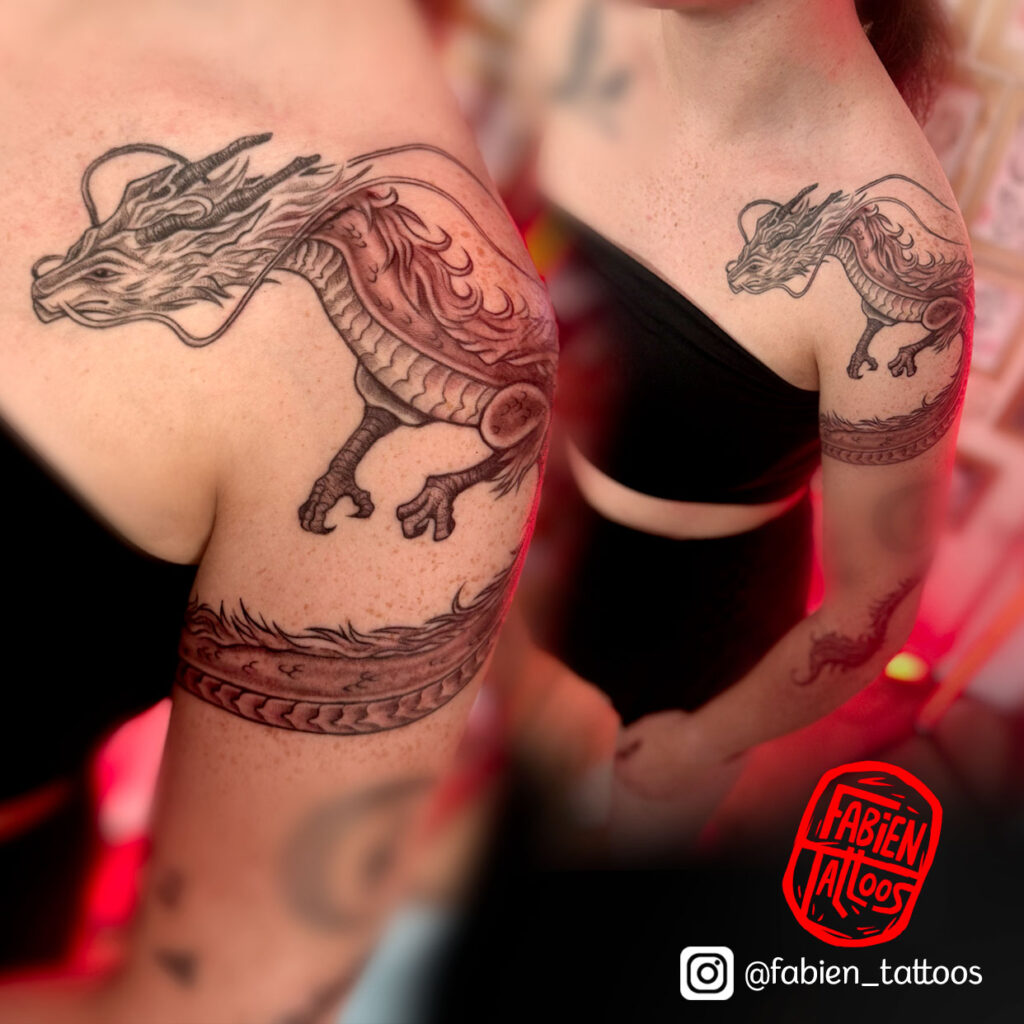 Tatouage dragon haku bras epaule tatoueur manga strasbourg Fabien Tattoos